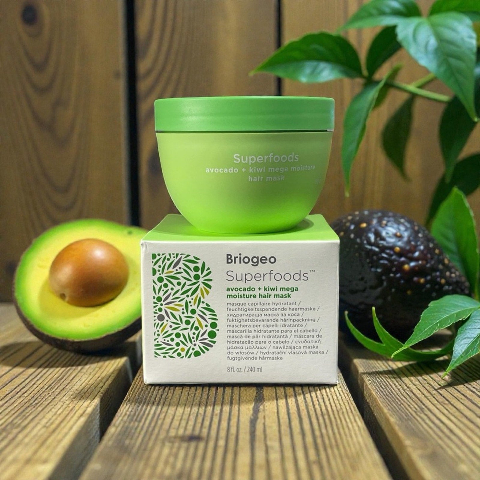 Briogeo Superfoods Avocado Kiwi Hair Mask in Green