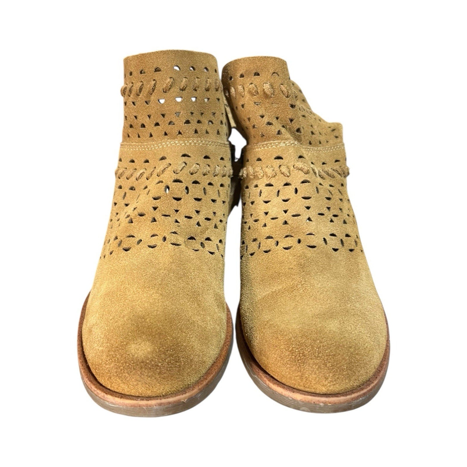 Sofft Bristow bootie ankle boots in a tan suede finish Women’s Shoe Size 8M