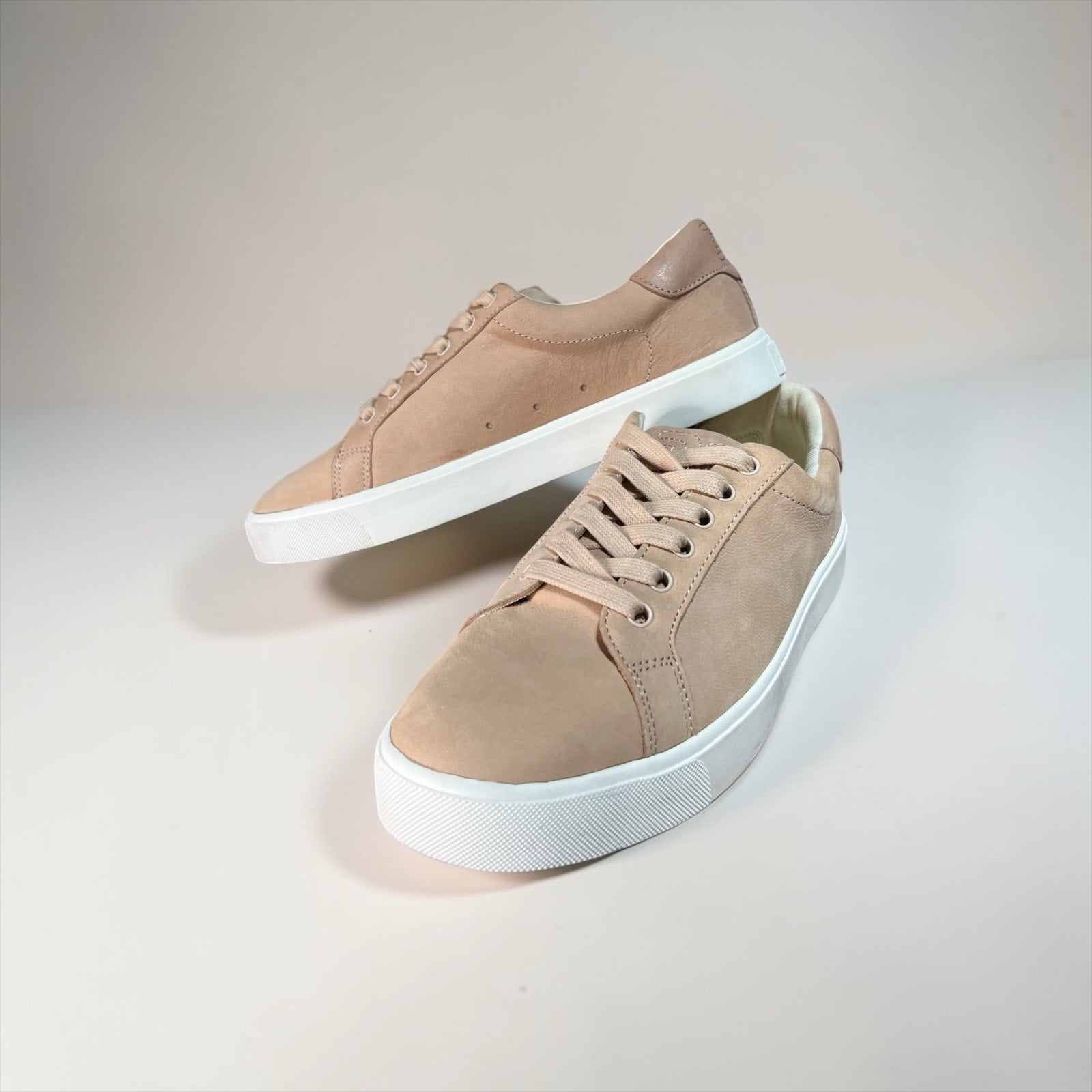 Sam Edelman Women's Ethyl low-top sneakers Ecru Color Size 9.5 New