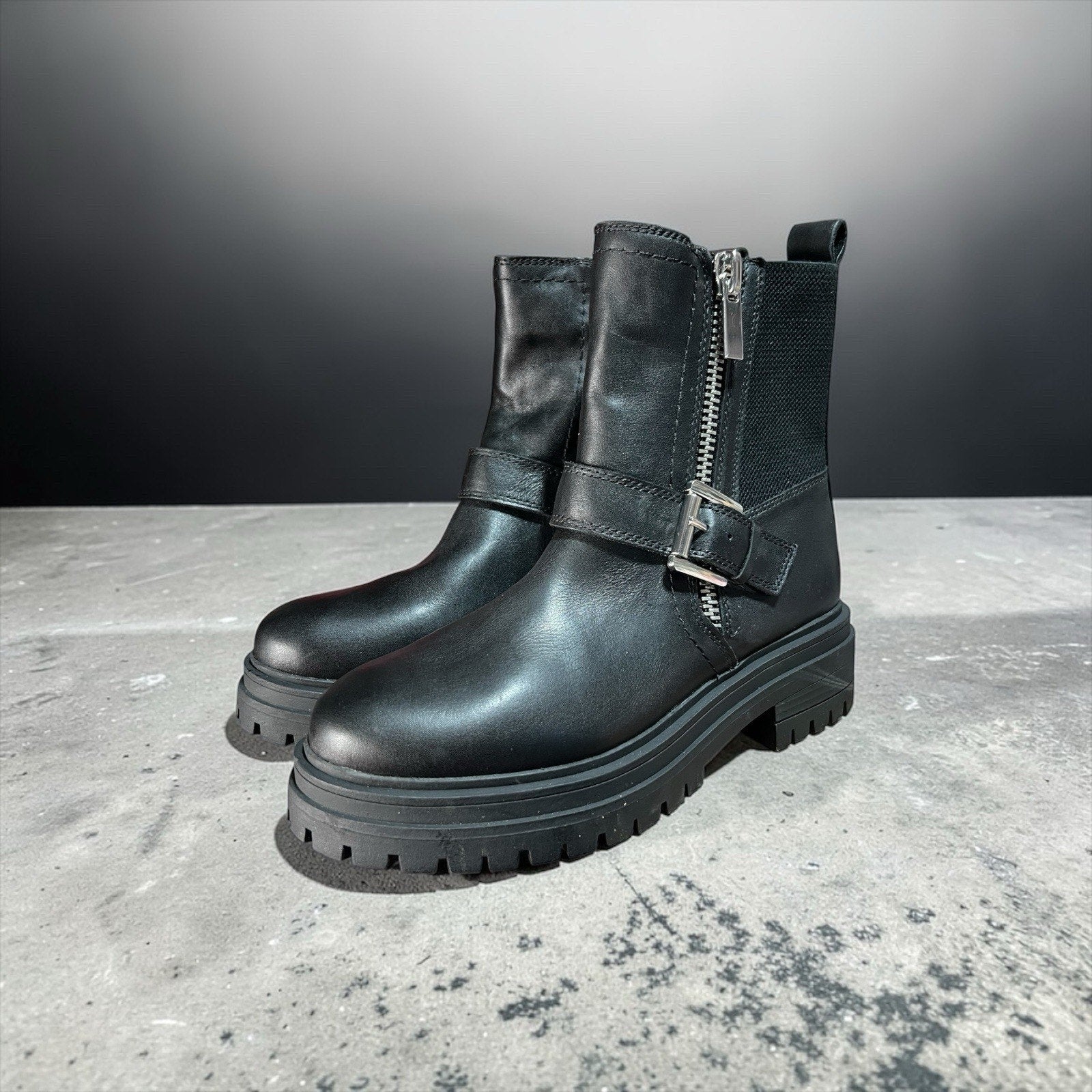 Blondo Waterproof Black Leather Combat Boots Womens Shoe Size 5.5 M