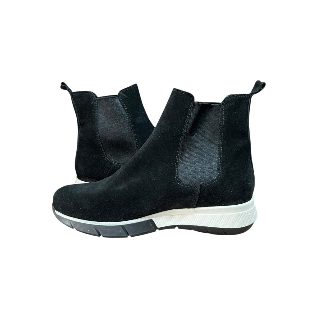 La Canadienne Newport Black Suede Waterproof Ankle Boots Women’s Shoe Size 10M