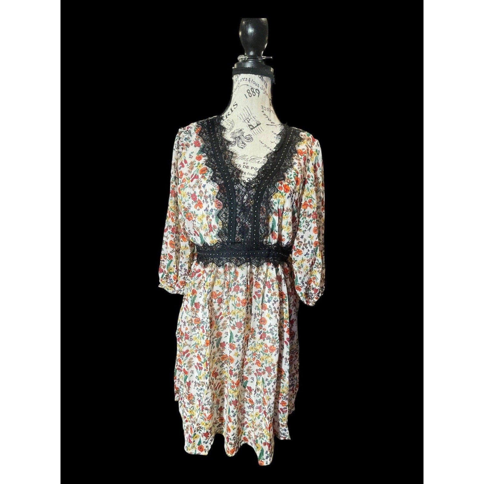 Hayden Floral Print Short Dress Size M NWT