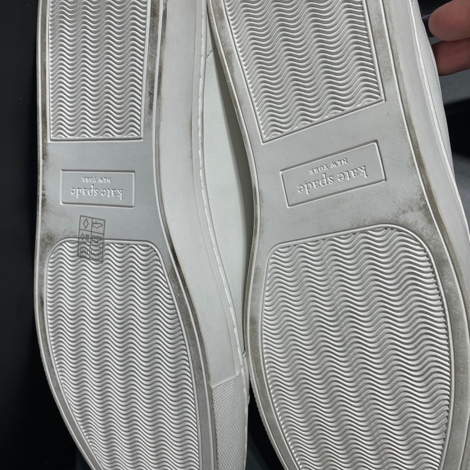 Kate Spade Alana White and Navy Blue Women’s Sneakers NWOB SZ 10 B