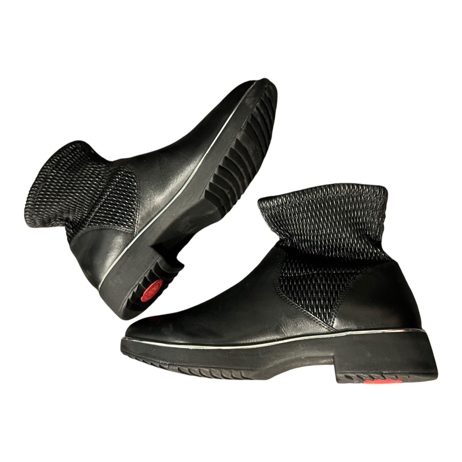 FitFlop Nissie Mixte ankle boots featuring black leather with a textured knit 8