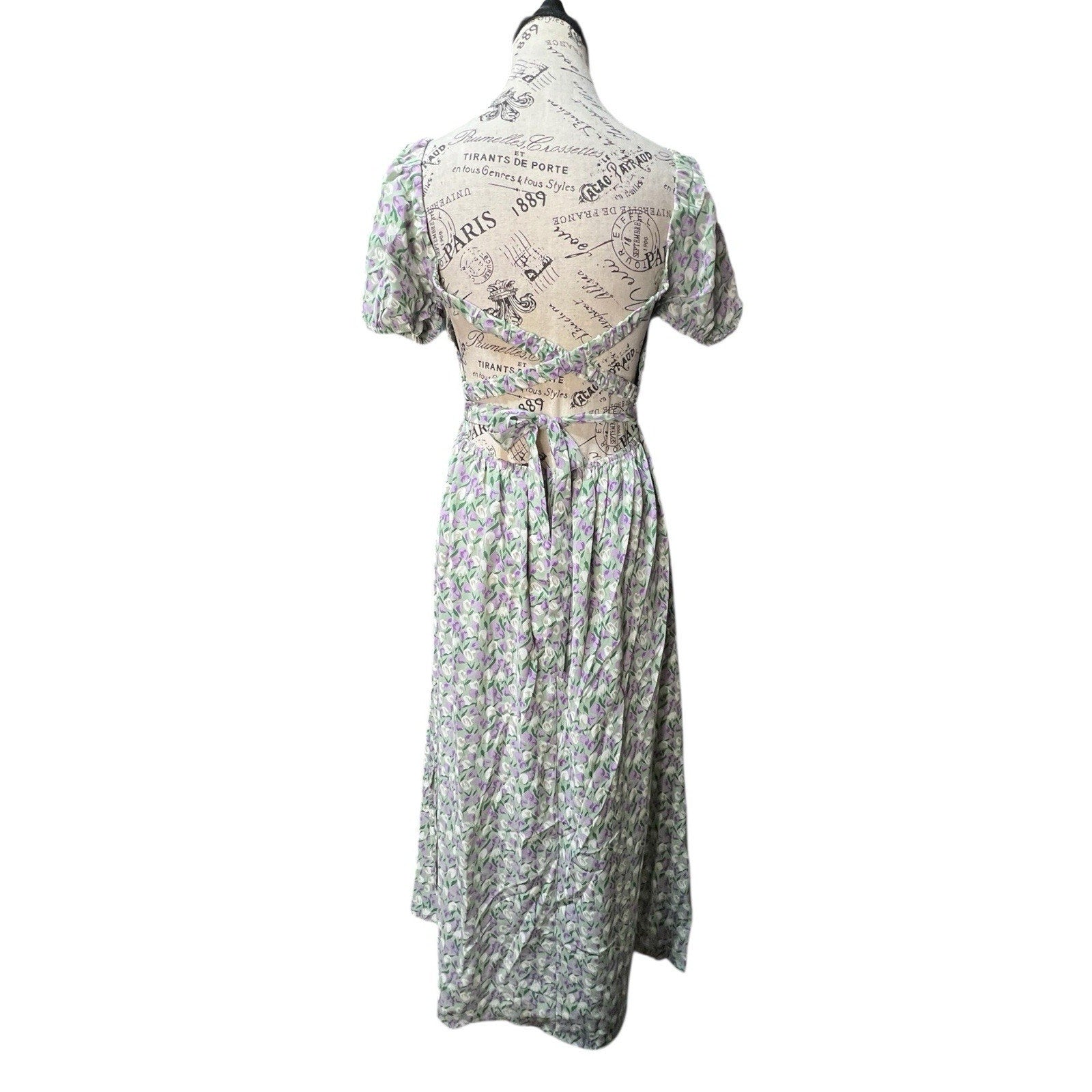 Lush floral print puff sleeve smocked square neck midi dress Size M