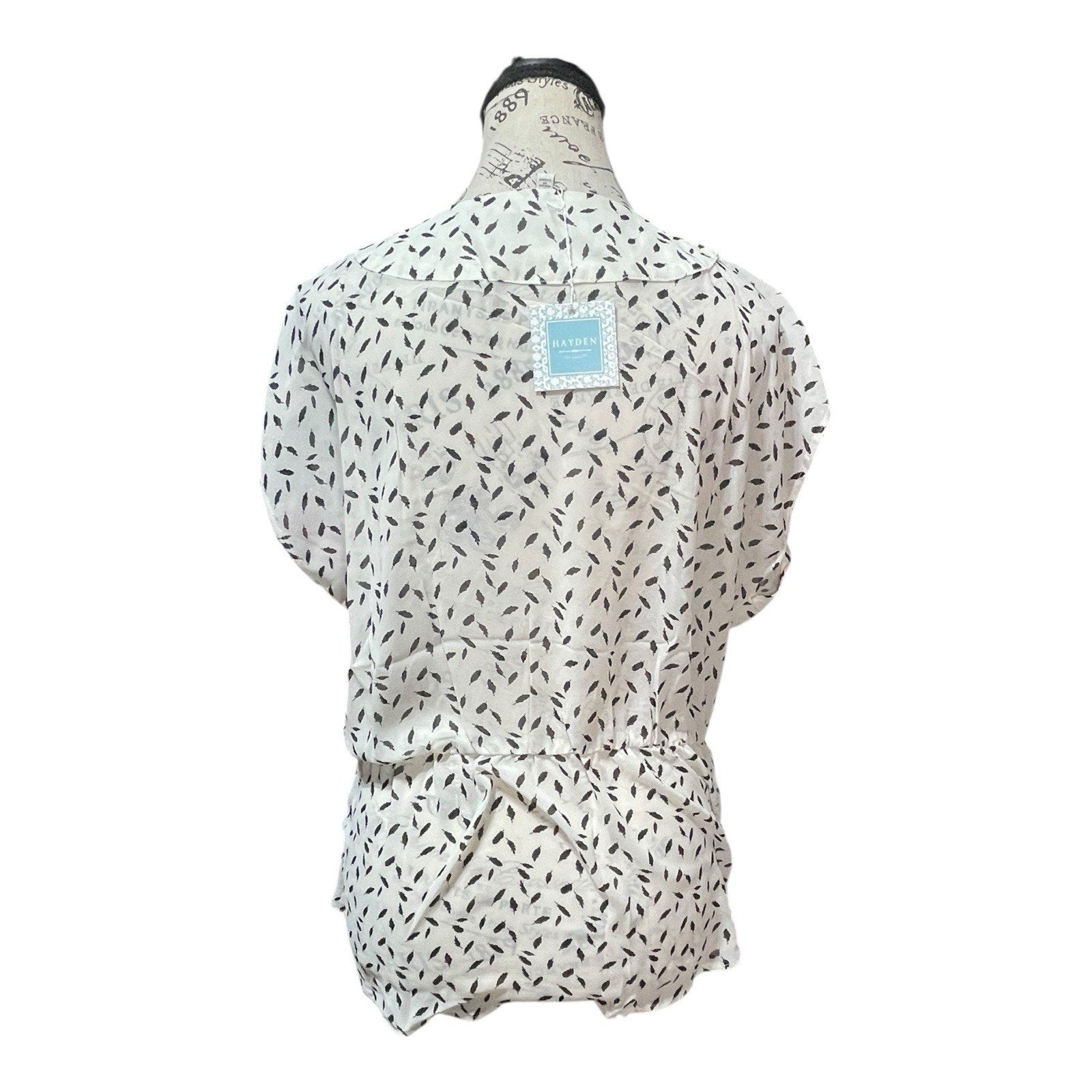 Hayden Los Angeles Ivory Leaf Print Design Blouse NWT Women’s